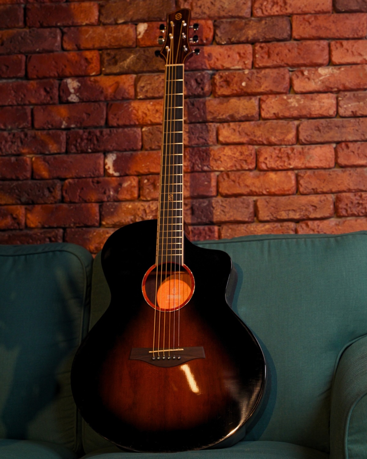 Strydom F240C Auditorium Acoustic Guitar Tobacco Gloss