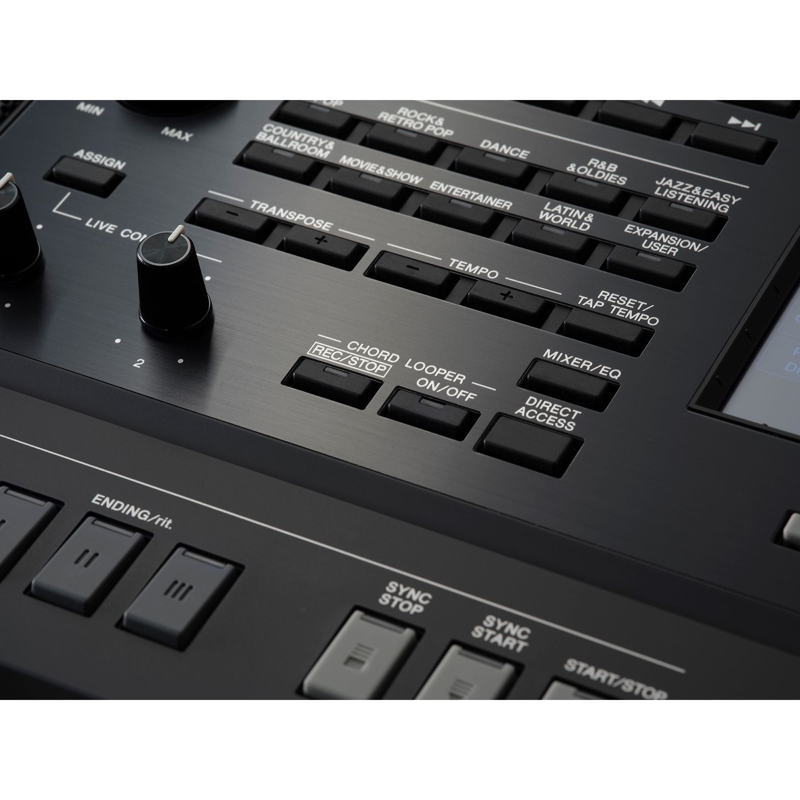Yamaha PSR-SX920 Keyboard Arranger Workstation With 61 Keys